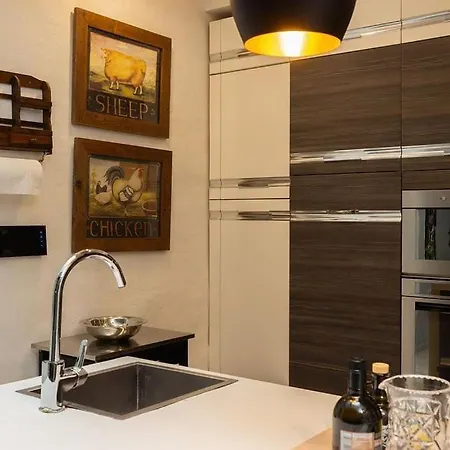 Elegant Maltese Townhouse * Attard
