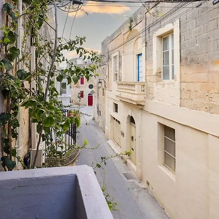 Elegant Maltese Townhouse Attard