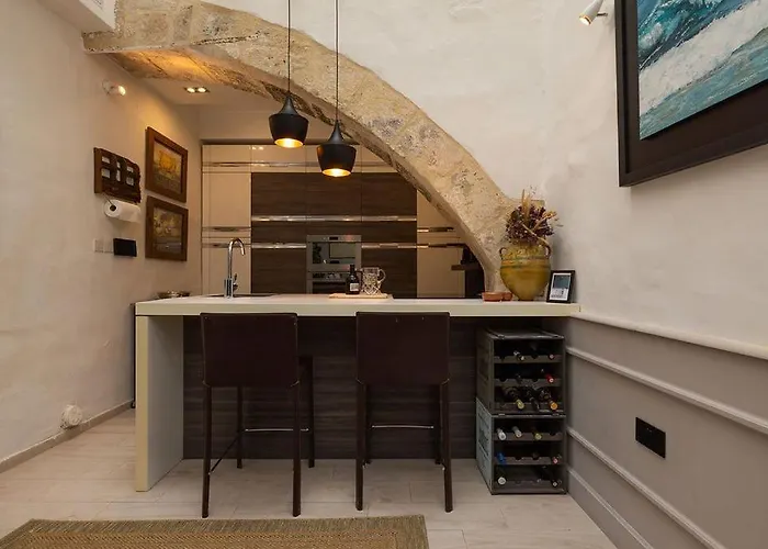 Semesterbostad Elegant Maltese Townhouse *